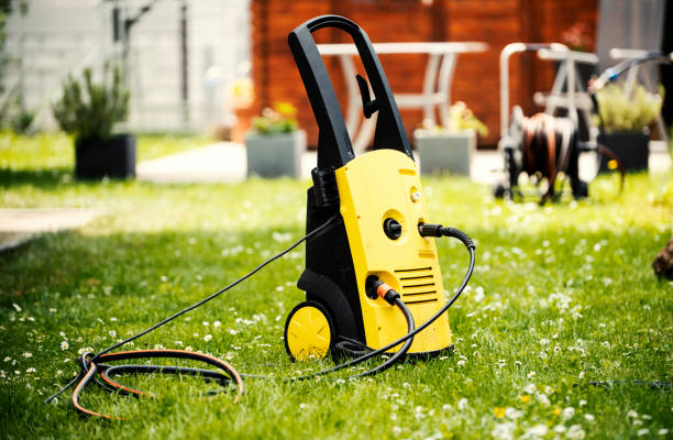 Best Graffiti Removal Services in Cambridge, IL